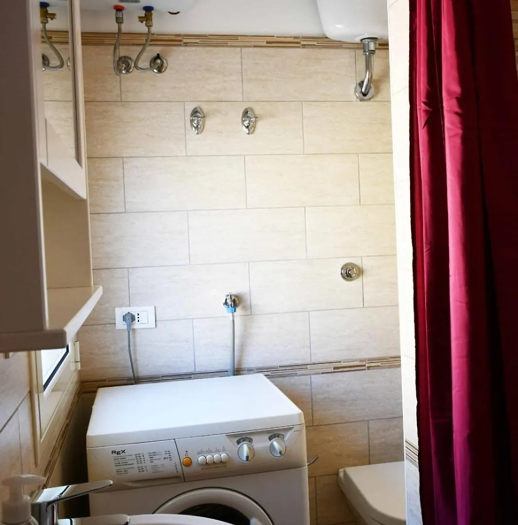 Vista Apartment Cefalu 0*,