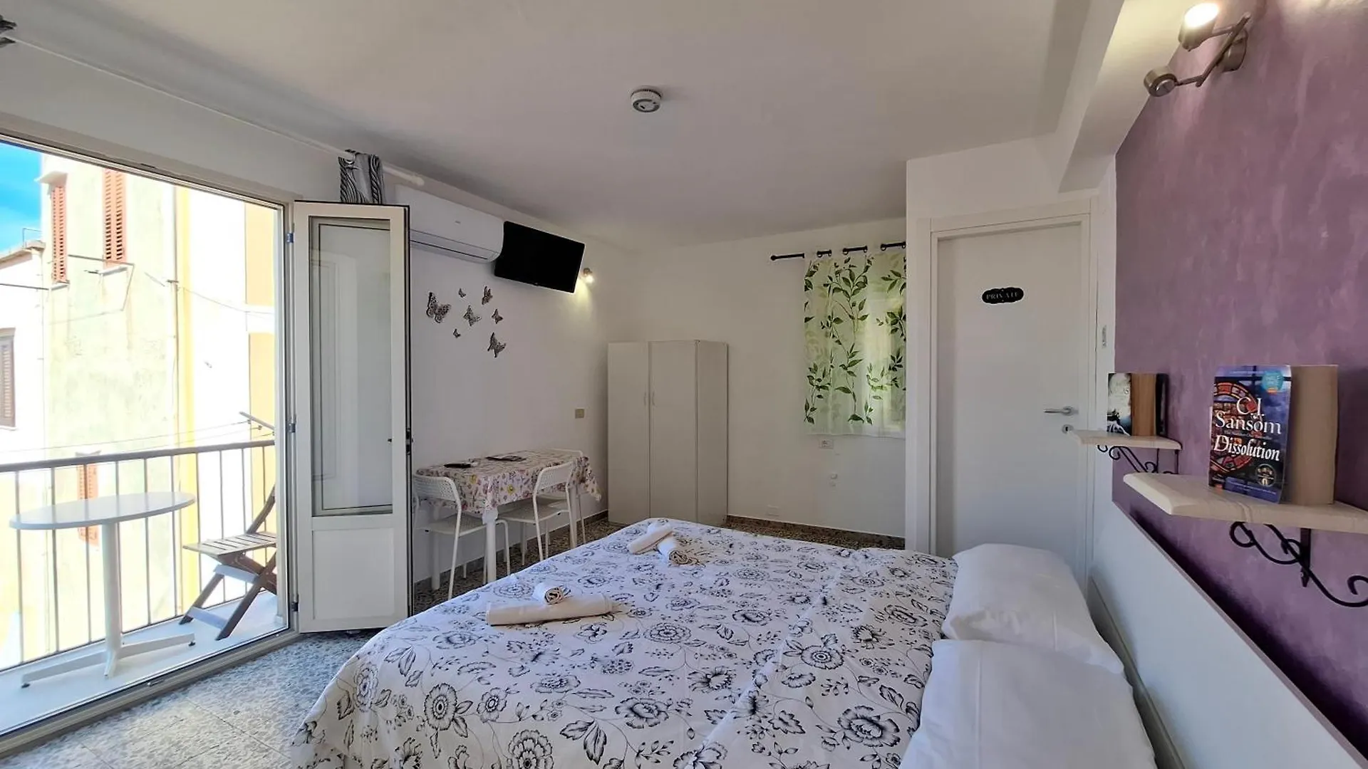 Vista Apartment Cefalu 0*,  Italy
